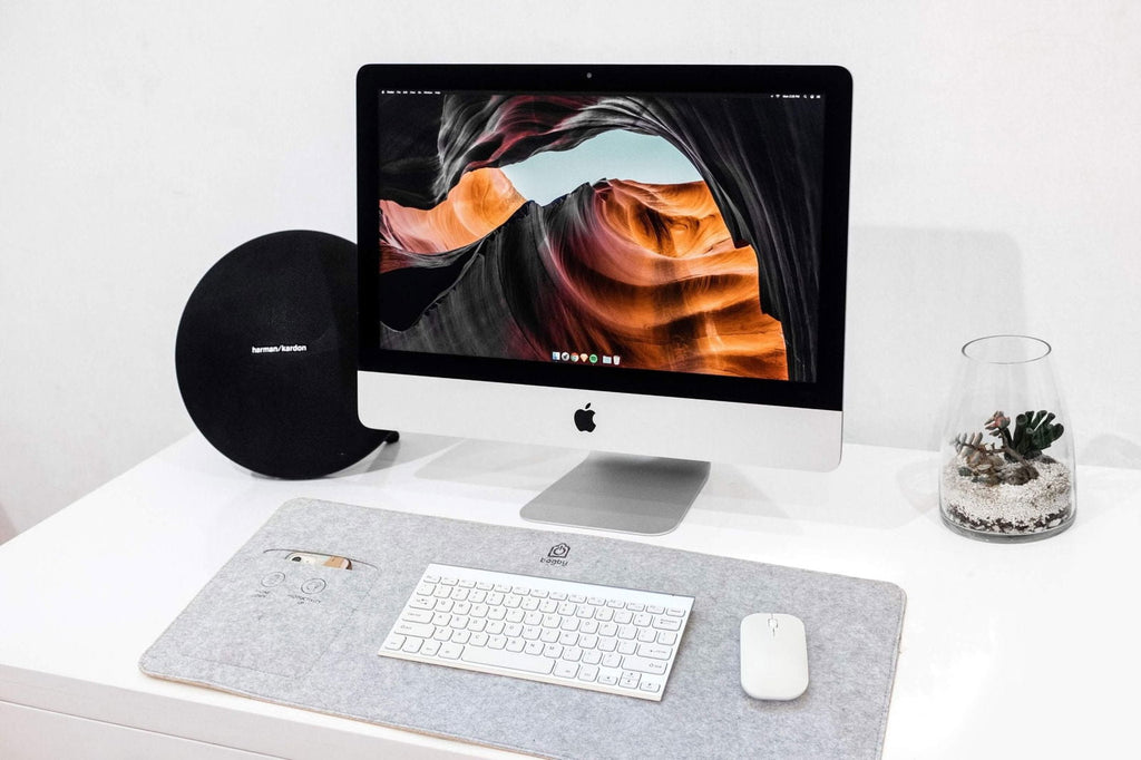Mat - No-Phone Desk Pad