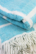 Momos Grid Blanket