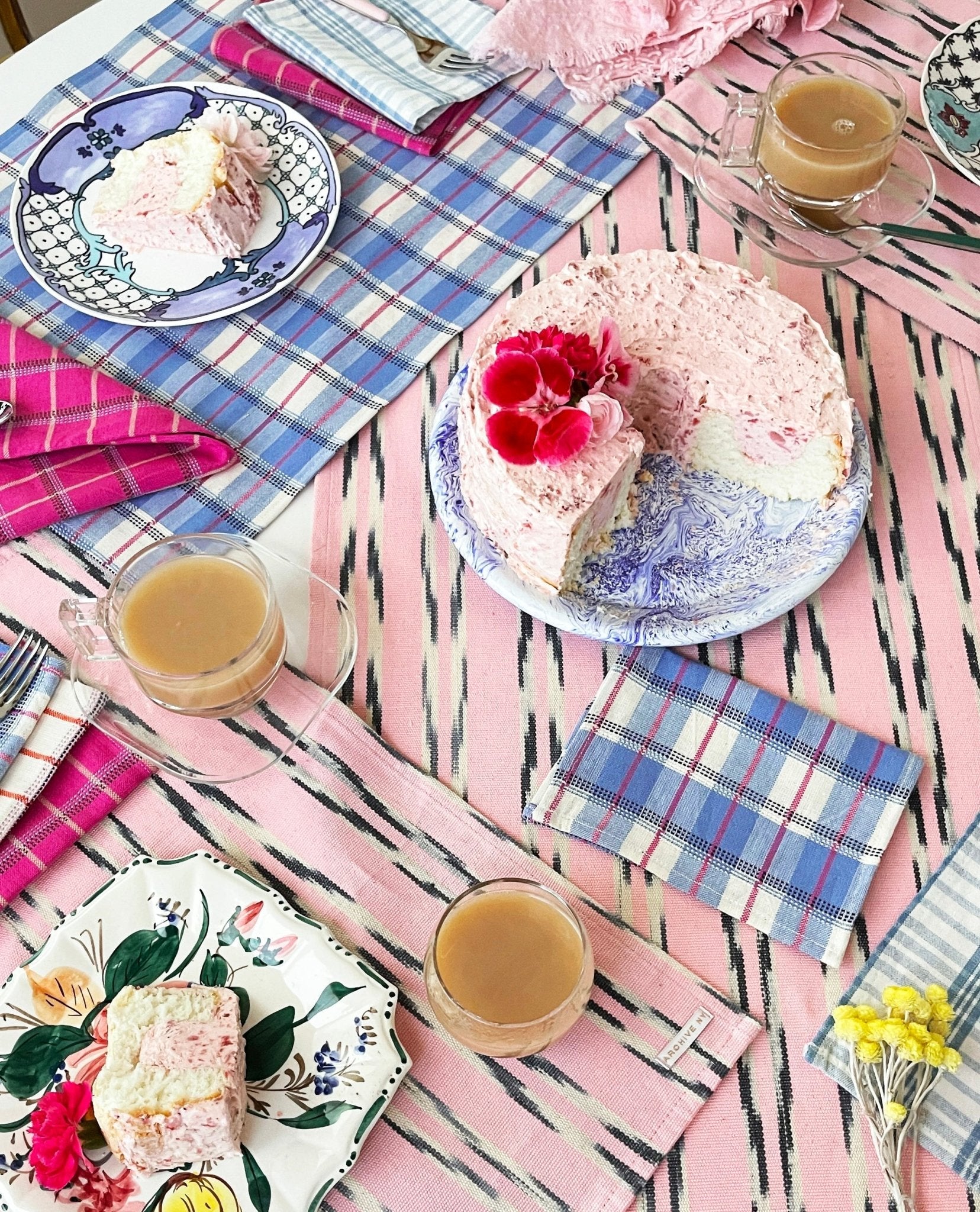 Xela Jaspe Table Runner